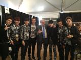 Kevin Rudd hangs out with VIXX